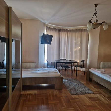 Bigcitty Rooms Cluj-Napoca Exteriör bild