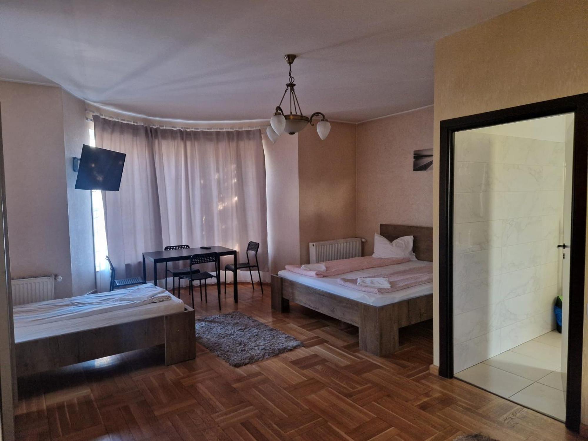 Bigcitty Rooms Cluj-Napoca Exteriör bild